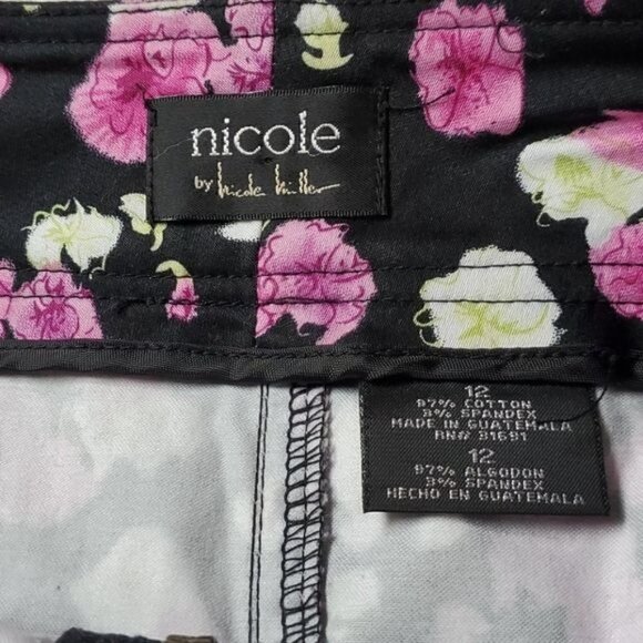 Nicole Miller Sz. 12 Fun & Classy Floral Design Throughout Black Full Zip Skirt - Picture 7 of 7